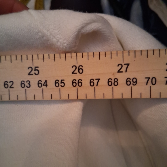 Lee Cream Crewneck Sweater with School Bus Design - Picture 8 of 10